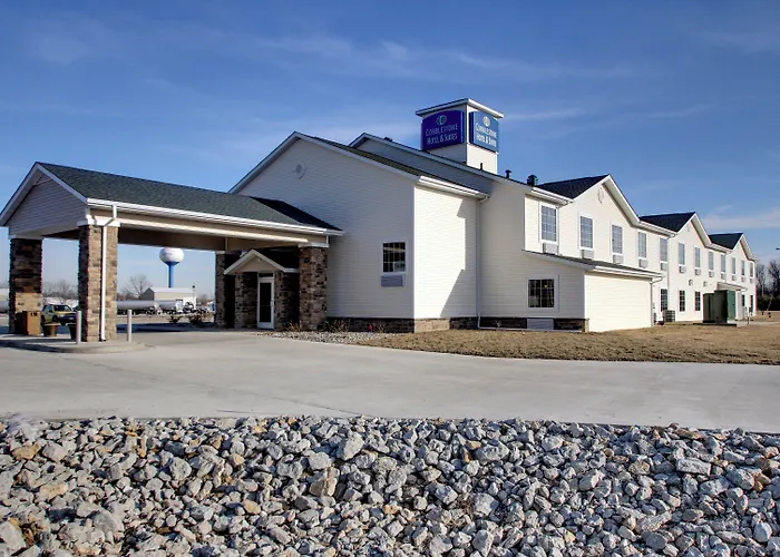 Hotel Cobblestone & -