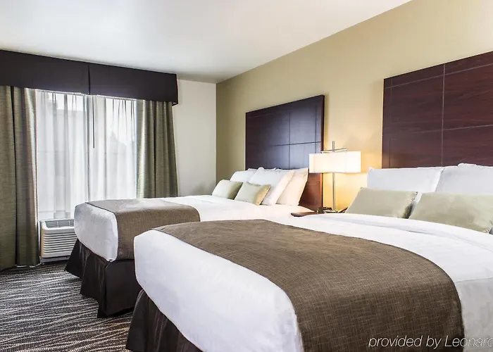 Cobblestone & - Hotel