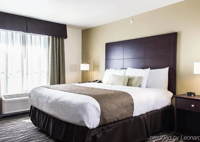 Hotel Cobblestone & - Newton